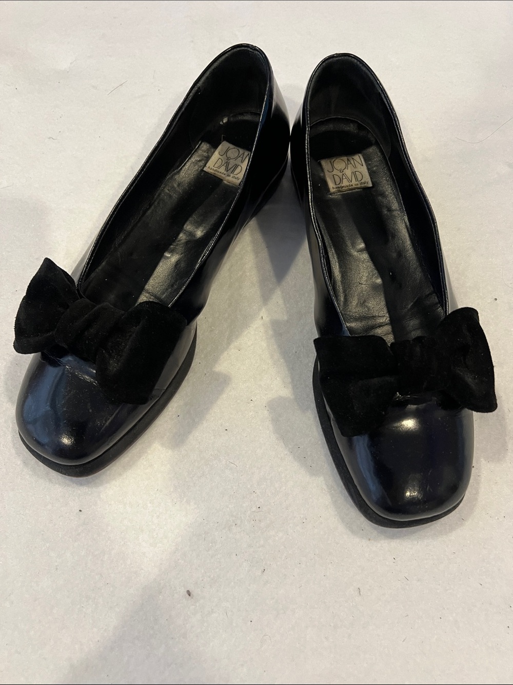 Vintage, Italian-made Joan & David Black Leather Bow-Accent Flats